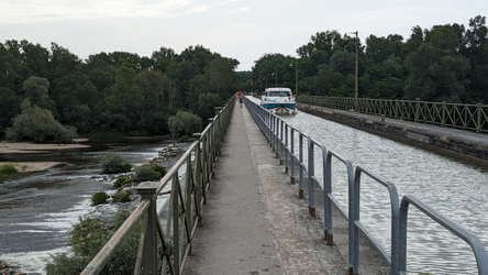Le Guétin Canal Bridge